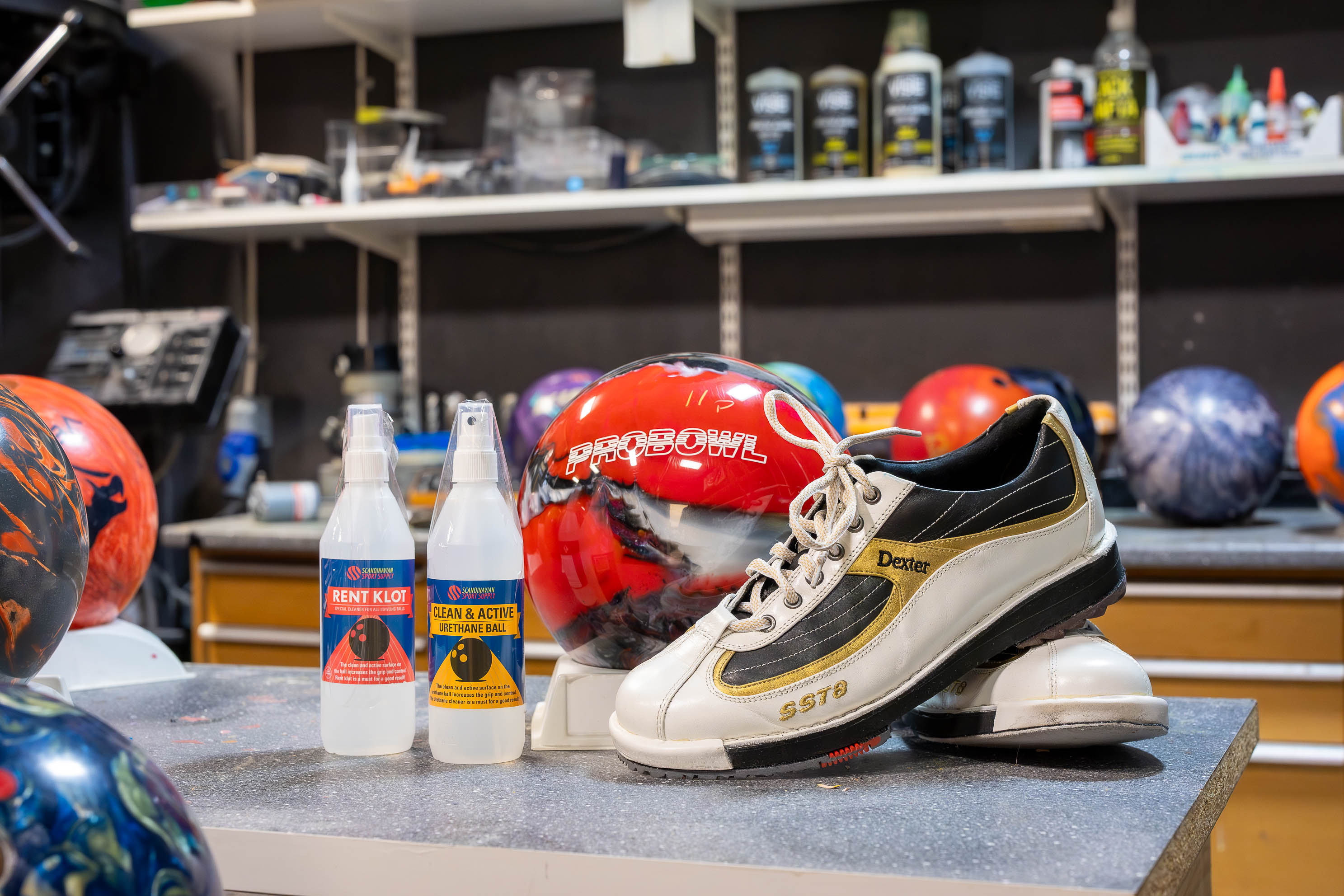 Pro Shop med bowlingutrustning